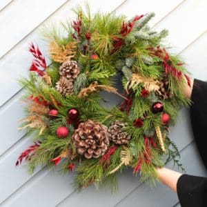 La couronne de porte pour Noël